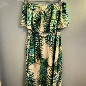 Tropical maxi dress with leaf print